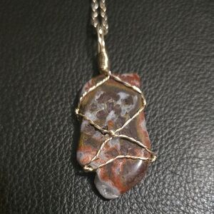 Elegant Stone Pendant Necklace